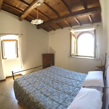 Campagna In Compagnia Lantgård Vallo di Nera